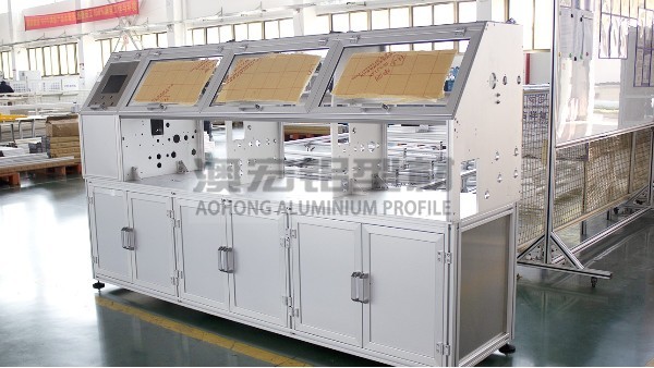 工業(yè)鋁型材設(shè)備防護(hù)罩到底有什么作用？
